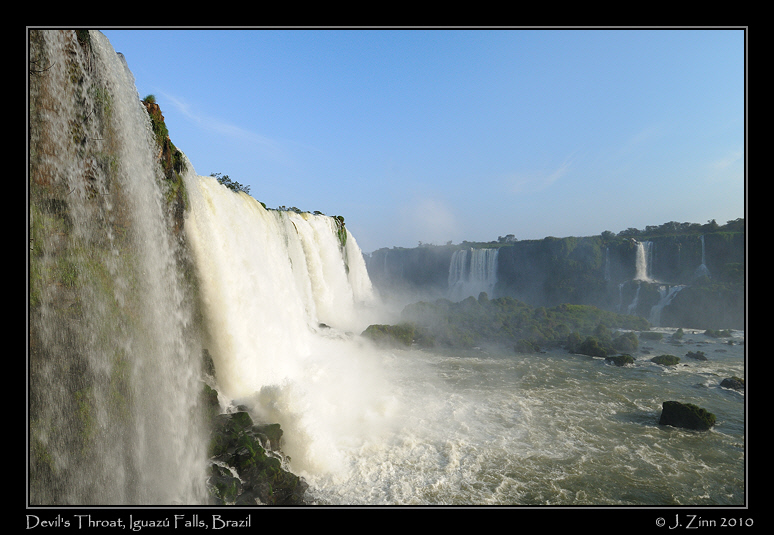 devil's-throat-iguazu_1502a