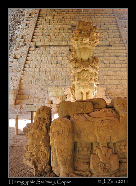 hieroglyphic_stairway__2592a