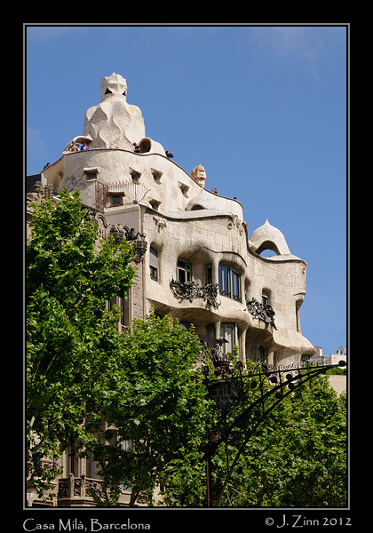 casa_mila_1063a