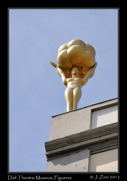 dali_museum_1220a