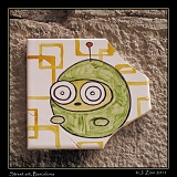  Street art tile, Barcelona � Janet Zinn